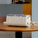 کیف کی بی اورجینال وارداتی 419 - Image 5