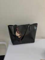 کیف بزرگ دوشی وارداتی 1061 - تصویر 12